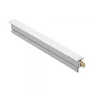 Plafón LED empotrado para cielo raso en color blanco, ideal para iluminación moderna y eficiente en espacios interiores. Diseño compacto y duradero para techos de cemento y gypsum.